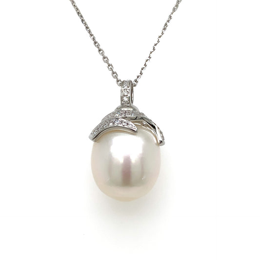 South Sea Pendant White Gold