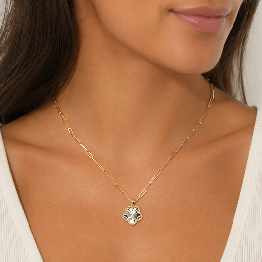 Clover pendant